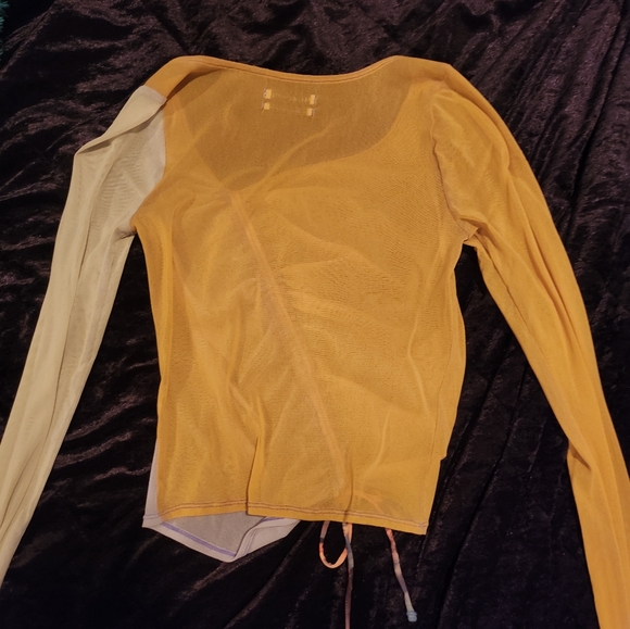 Asymmetrical Ruched Top - Picture 4 of 5